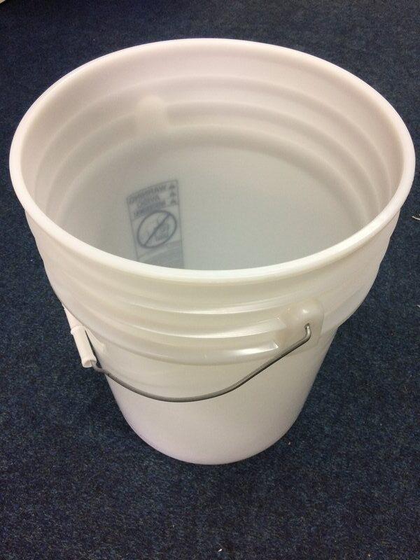 White Detailers Bucket (5 Gallons)